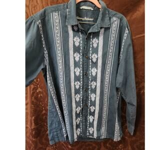 Vintage Tommy Bahama shirt, size Medium